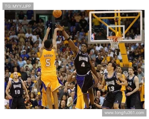 雷霆与小牛激战第五场谁能在季后赛中逆转局势争夺胜利